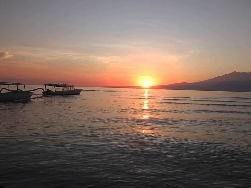 pantai sunrise di lombok